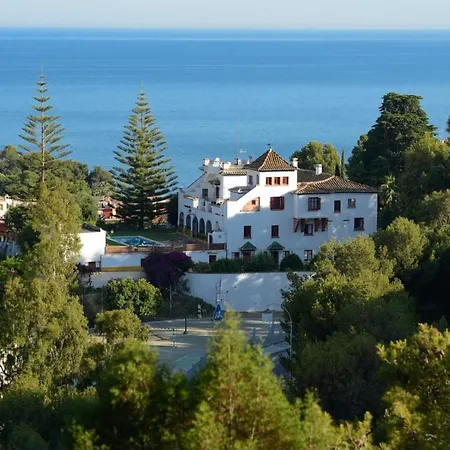 Clavero Villa