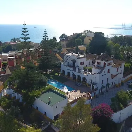 Clavero Villa