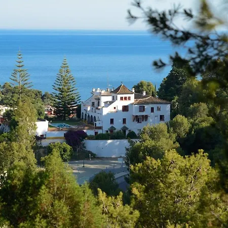 Clavero Villa *