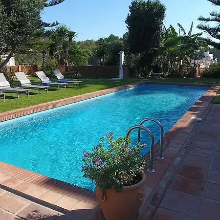 Clavero Villa *